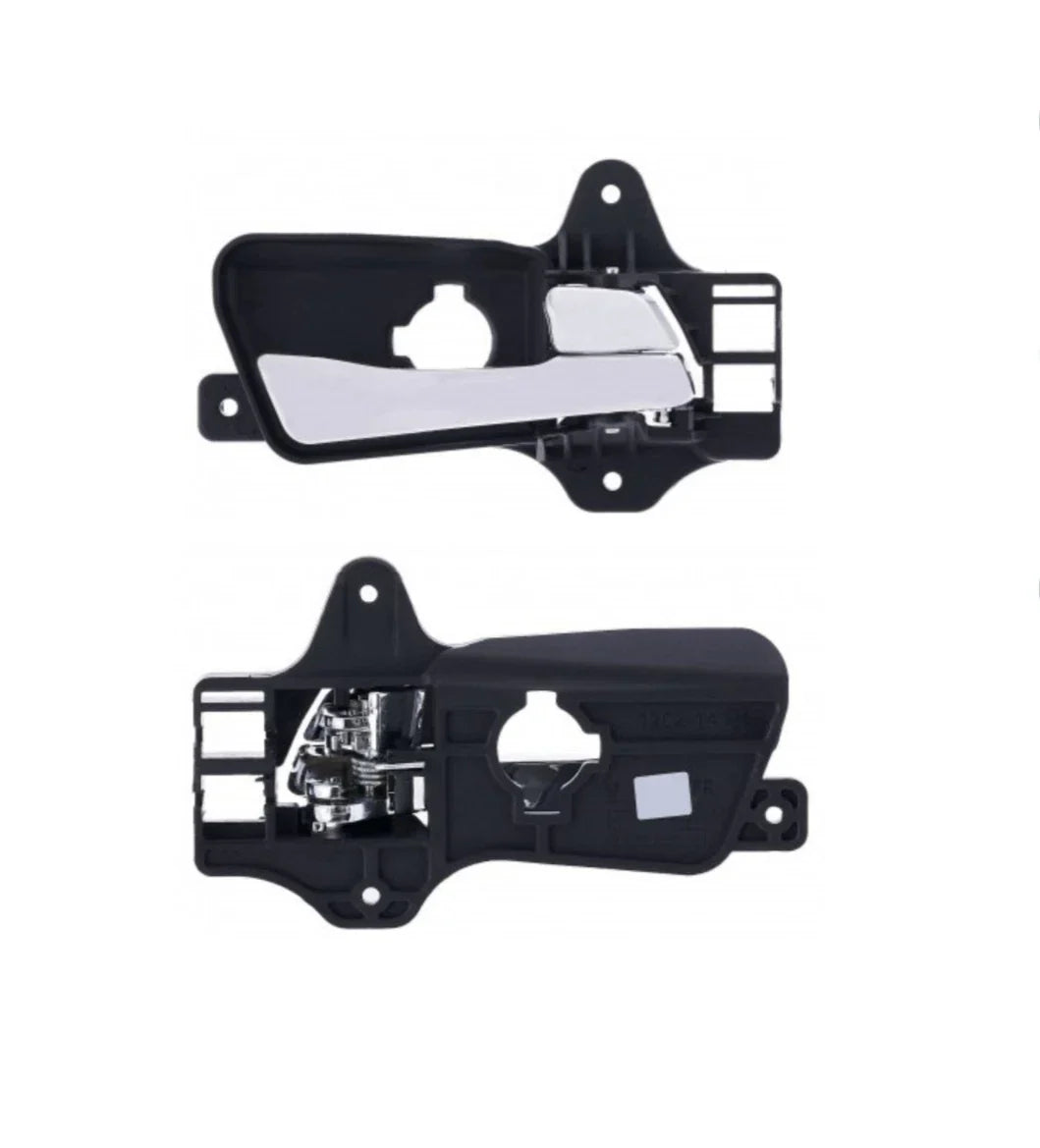 Chrome Front Right Inner Door Handle for Hyundai i30 (2007–2012)