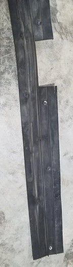 Hood Front Rubber Gasket for Thunderbird Cougar (1996–1997)