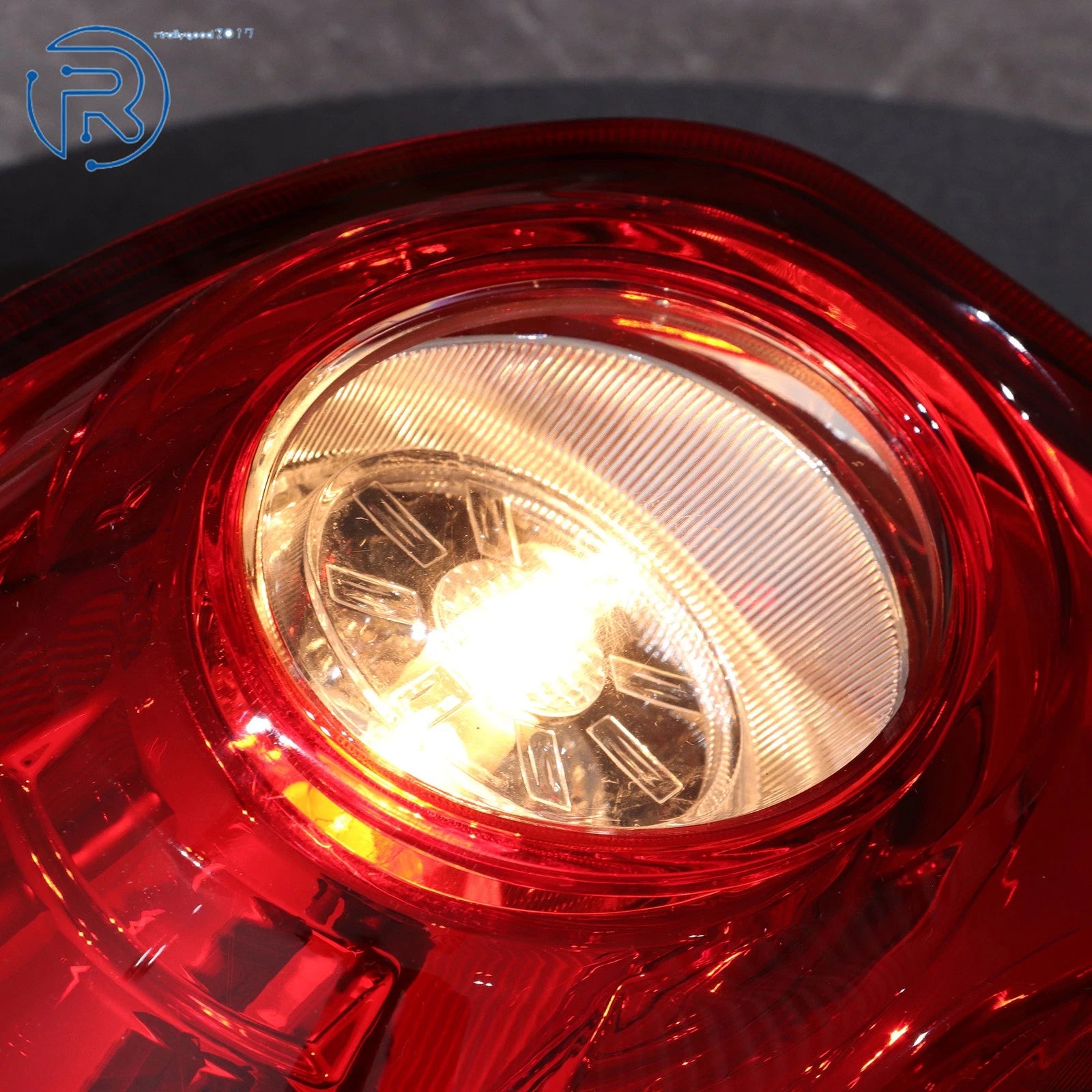 Set of 2 Tail Lights for Chevy Equinox (2010-2015) Halogen