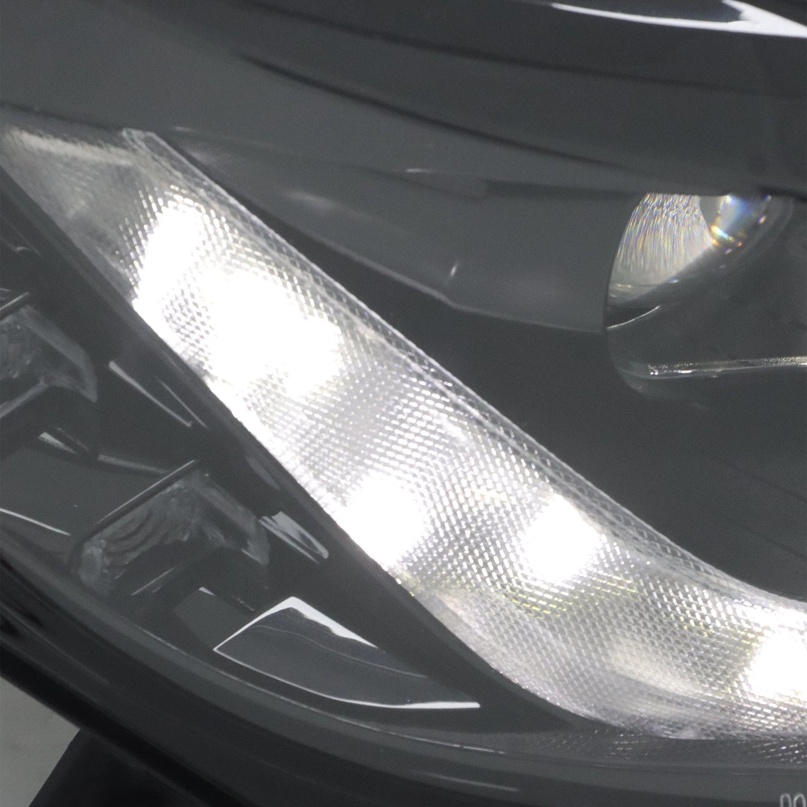 Headlight Set for Chevrolet Corvette (2014-2019) HID/Xenon