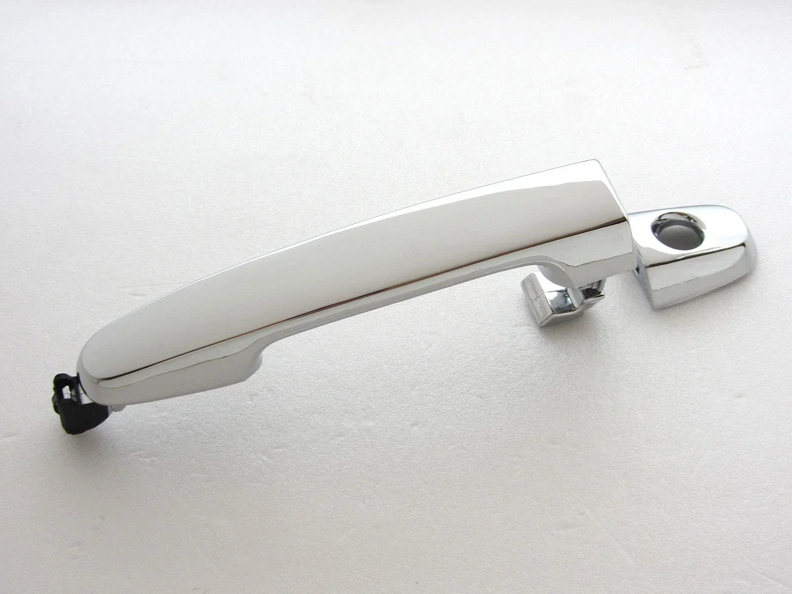 Chrome Outside Front Door Handle with Key Hole for Toyota Corolla, Camry, Hilux, Vios