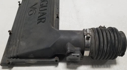 Air Intake Box Top MAF Rubber Tube for Jaguar X-Type (2002–2008)