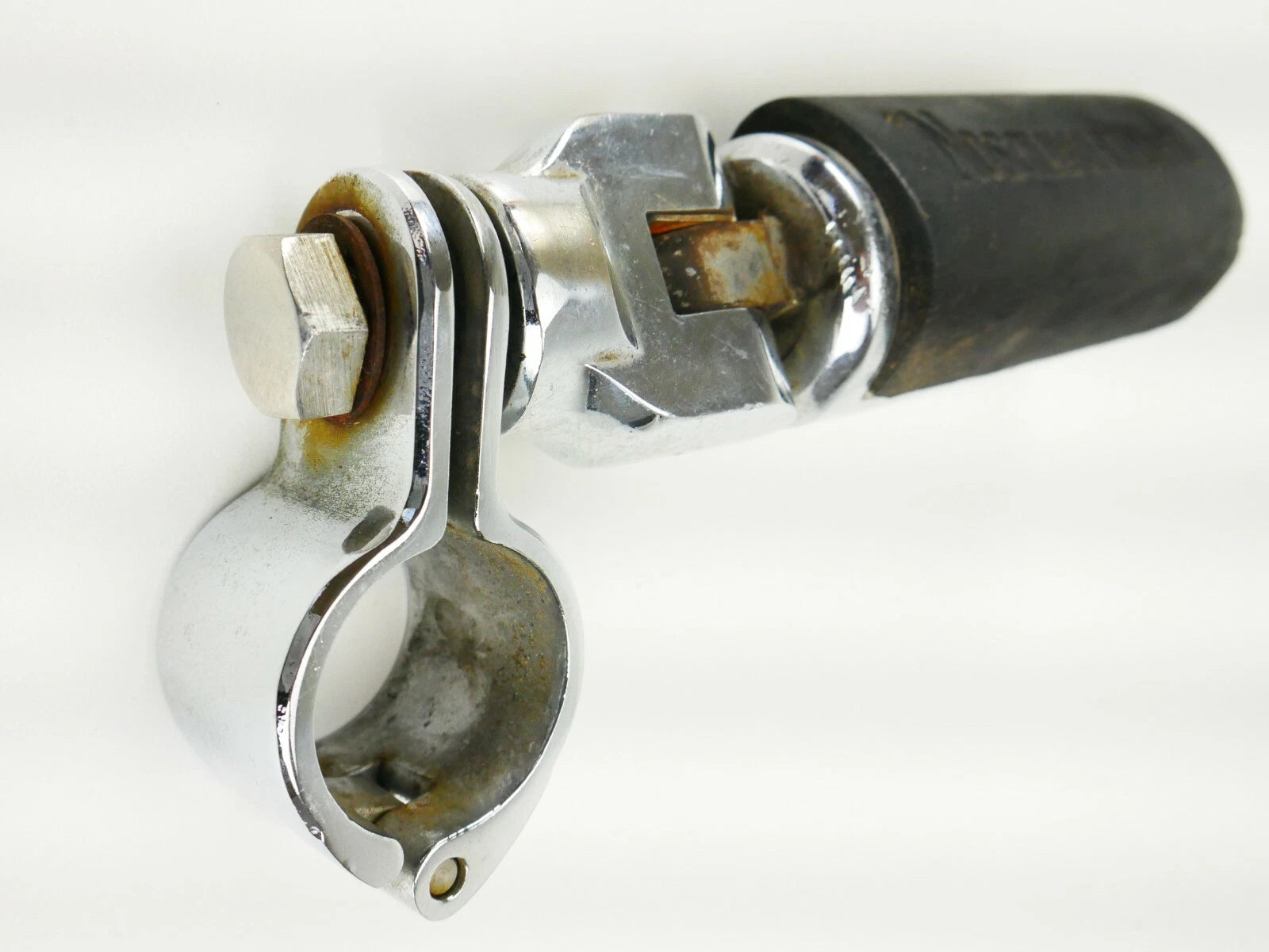 Crash Bar Highway Foot Pegs for Harley Davidson (1988–2024)