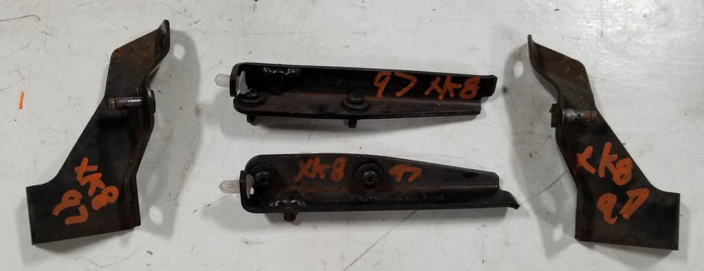 Set of 2 Front Bumper Brackets for Jaguar XK8 XKR (1997–2000)