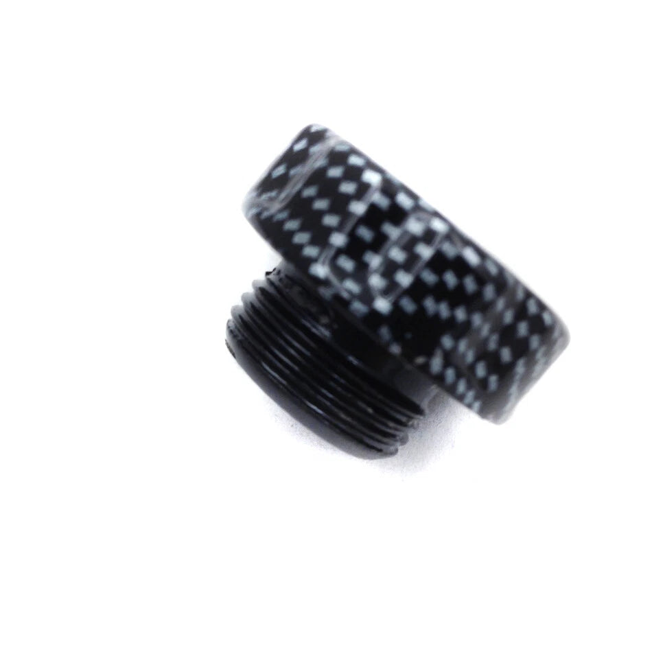 Carbon Fiber Brake Fluid Reservoir Cap for Suzuki Hayabusa GSXR 1300 (1999–2012)