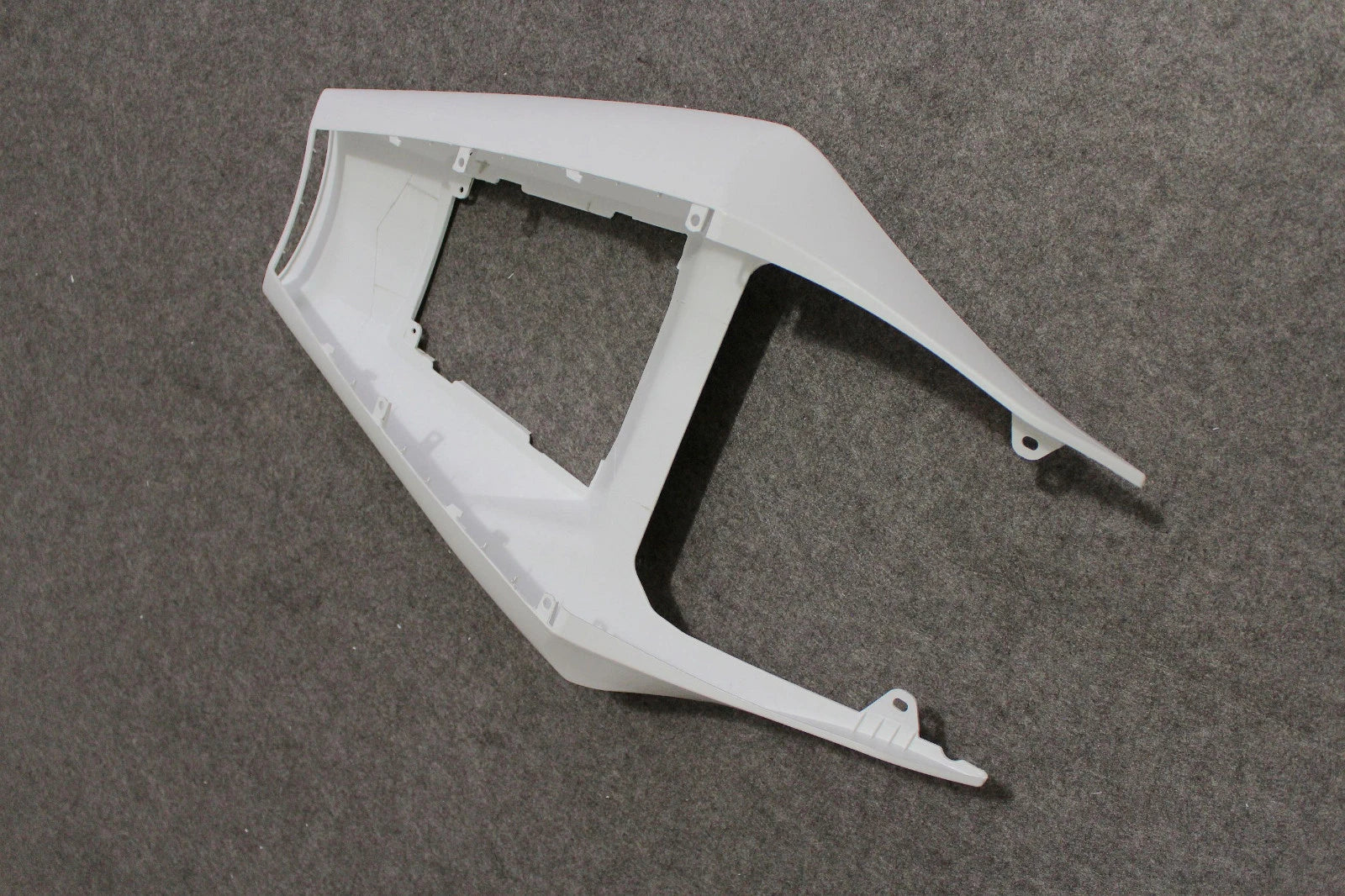 Unpainted Rear Tail Section Upper Cover Fairing for Yamaha YZF R1 (2002–2003)