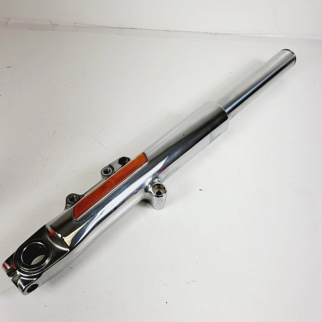 Chrome Right Front Lower Fork Leg Slider for Harley Davidson Tri-Glide (2014–2023) G5J3-00