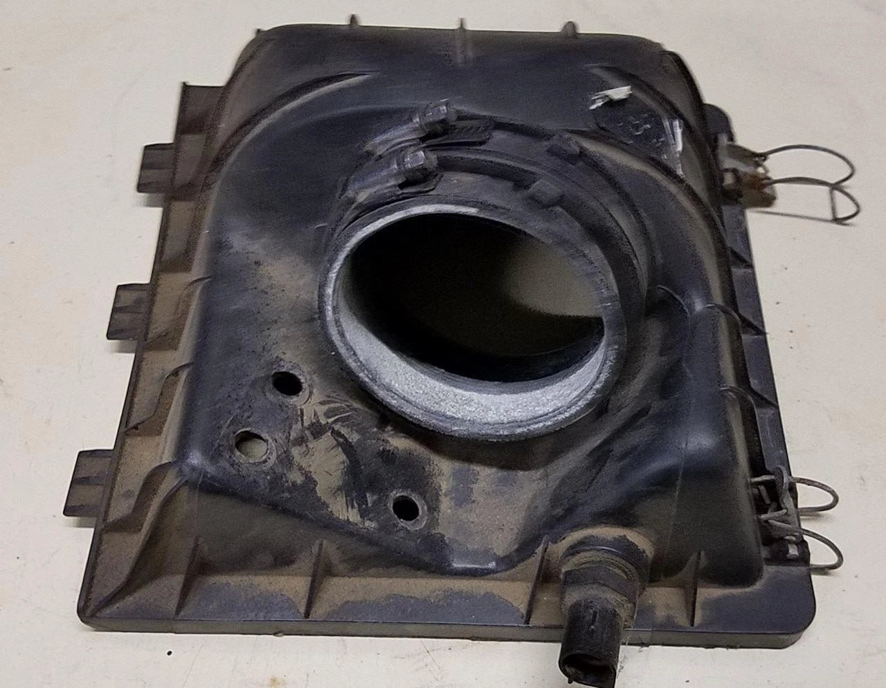 Air Box Assembly with Temp Sensor for Thunderbird V6 V8 (1994–1995)