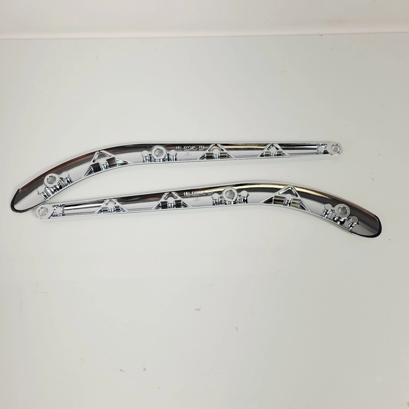 Chrome Rear Fender Strut Covers for Harley Davidson Softail (2006–2007) 59805-07