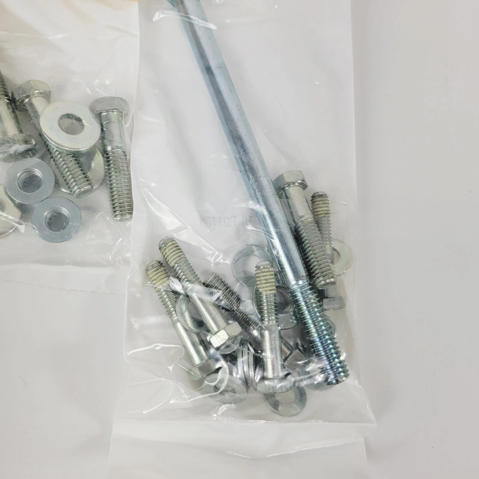 OEM Shipping Bolt Down Engine Hardware Washers Nuts for Harley Twin Cam 88 (1999–2006)