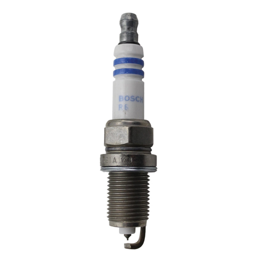 Bosch 6725 Platinum Spark Plug for Chrysler Dodge Jeep Mitsubishi 4.7L V8 (2000–2009)