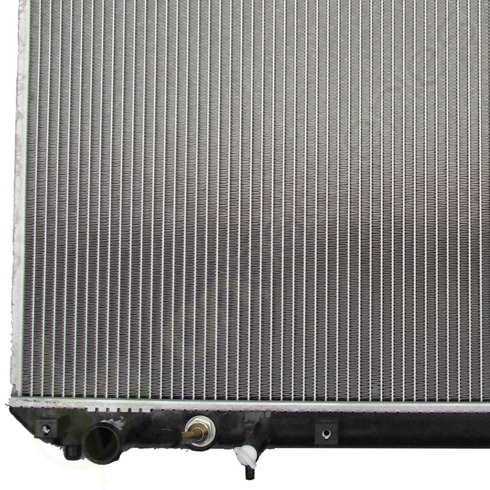 Aluminum Radiator for Toyota Highlander (2001–2007)