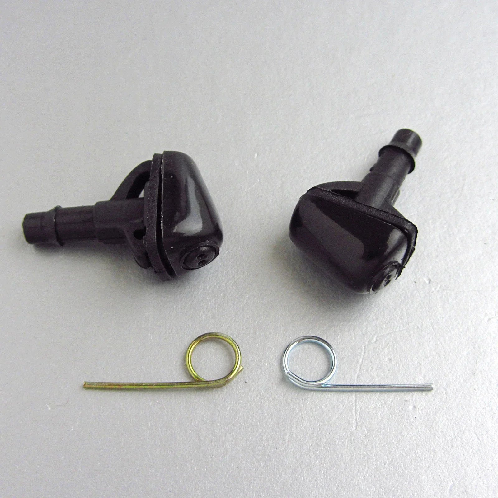 Mitsubishi L200 Triton MJ Lancer 2 x Windshield Washer Nozzle Jets (1986-1996)