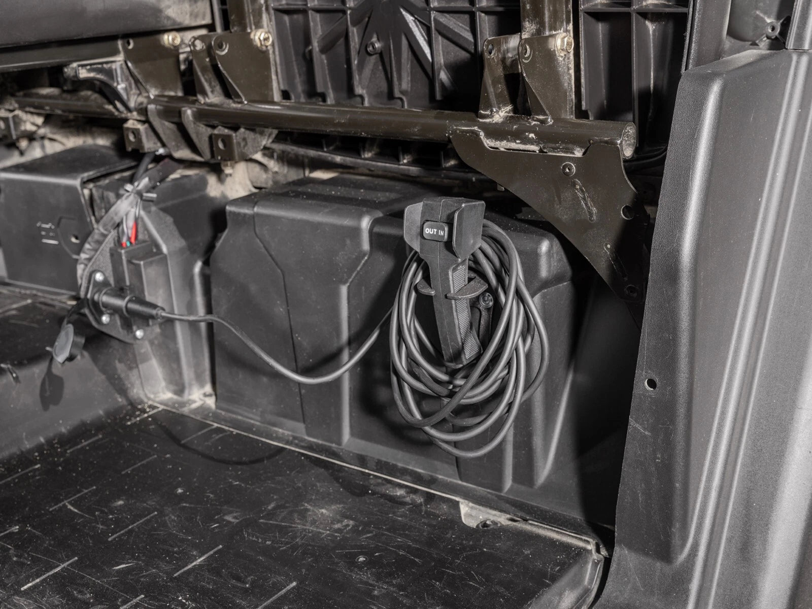SuperATV Bed Winch for Polaris Ranger XP (2018–2023) W/2 Cube Lights