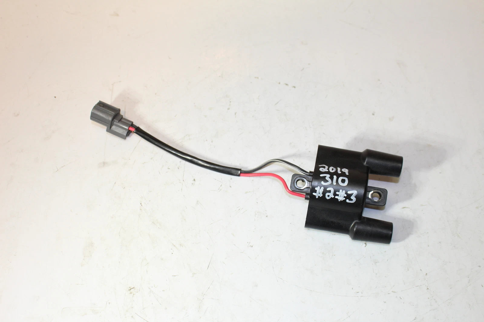 Ignition Coil Spark Plug Cap for Kawasaki Jet Ski Ultra 310X 12F 15F (2012–2015) F6T557 8Z07