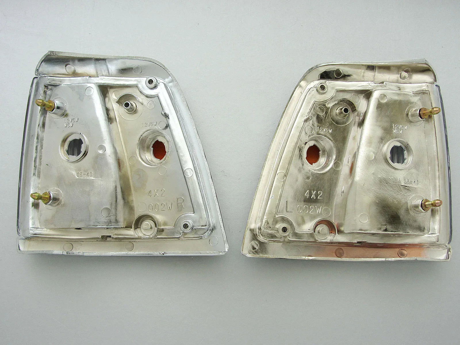 Chrome Indicator Corner Lights for 88-97 Toyota Hilux LN100 2 x 2WD