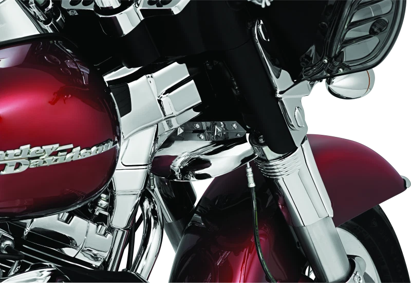 Kuryakyn Deluxe Neck Cover Kit for Harley Touring Models (2002–2003)