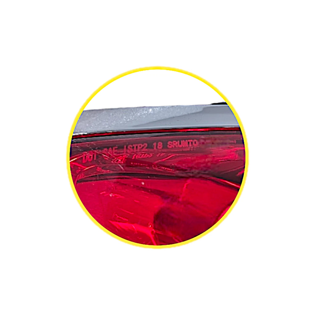 Passenger Side Outer Halogen Tail Light with Bulb RH for Buick Enclave (2008–2012)