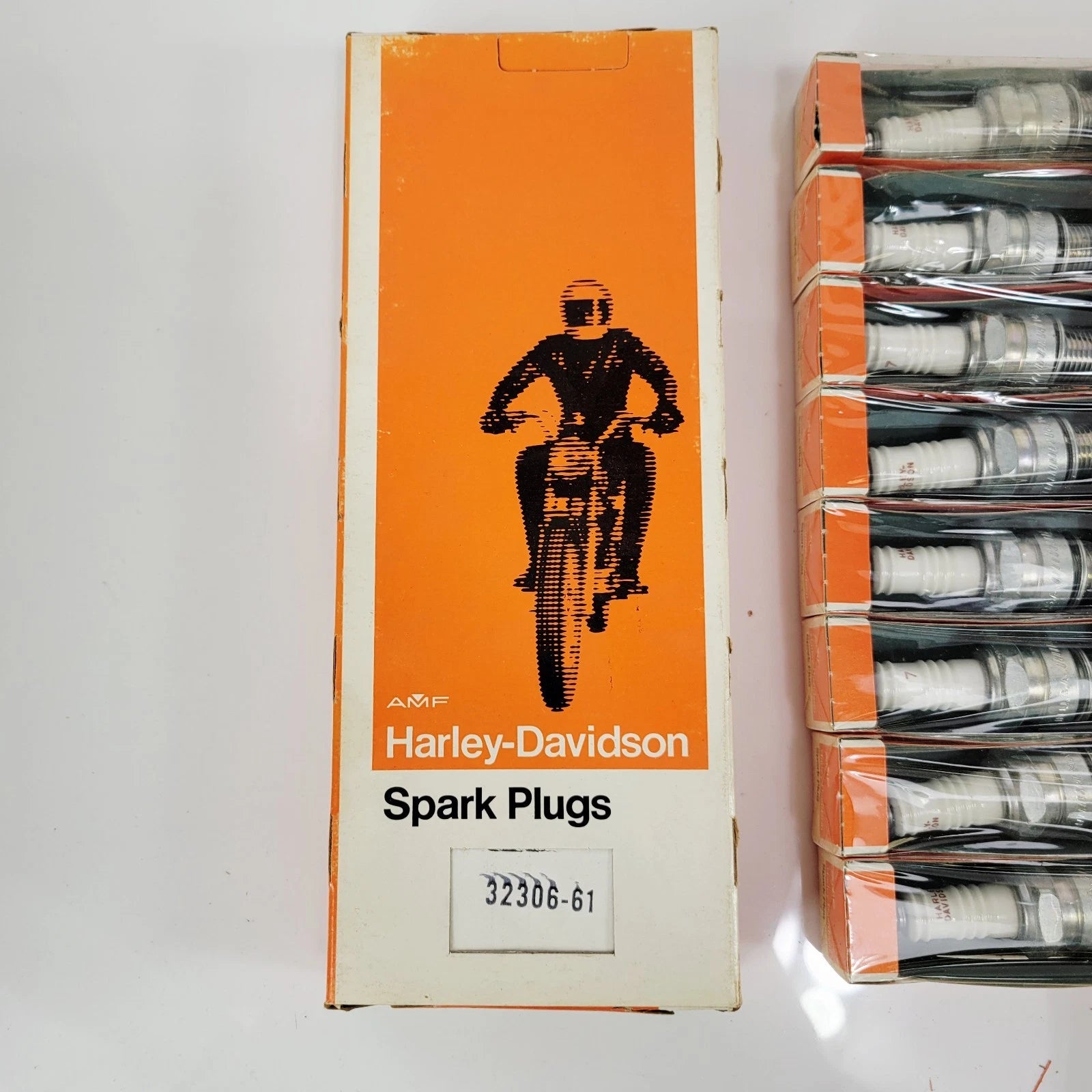 Set of 8 OEM Spark Plugs for Harley-Davidson SX250/SS250 (1961–1961) 32306-61