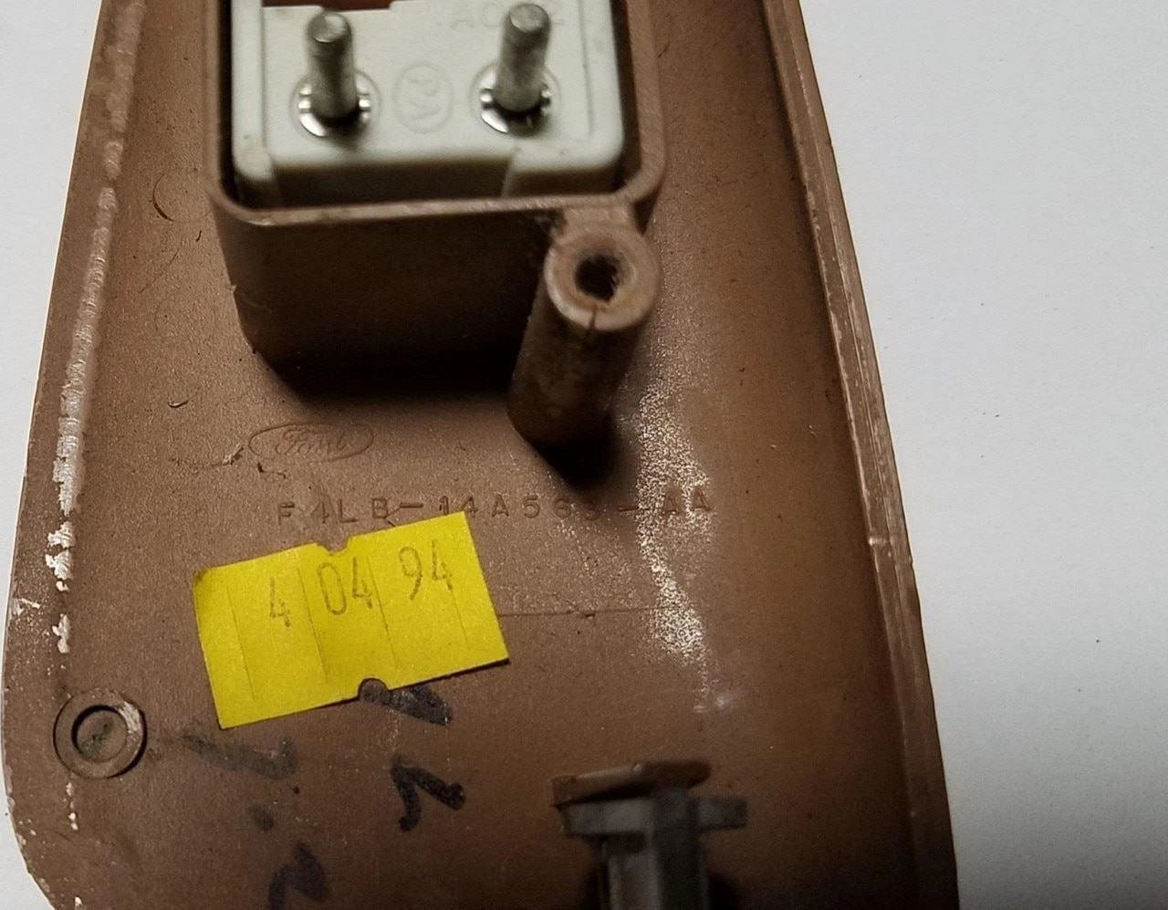 Door Window Switch Holder RH for Lincoln Mark VIII (1993–1996) Tan