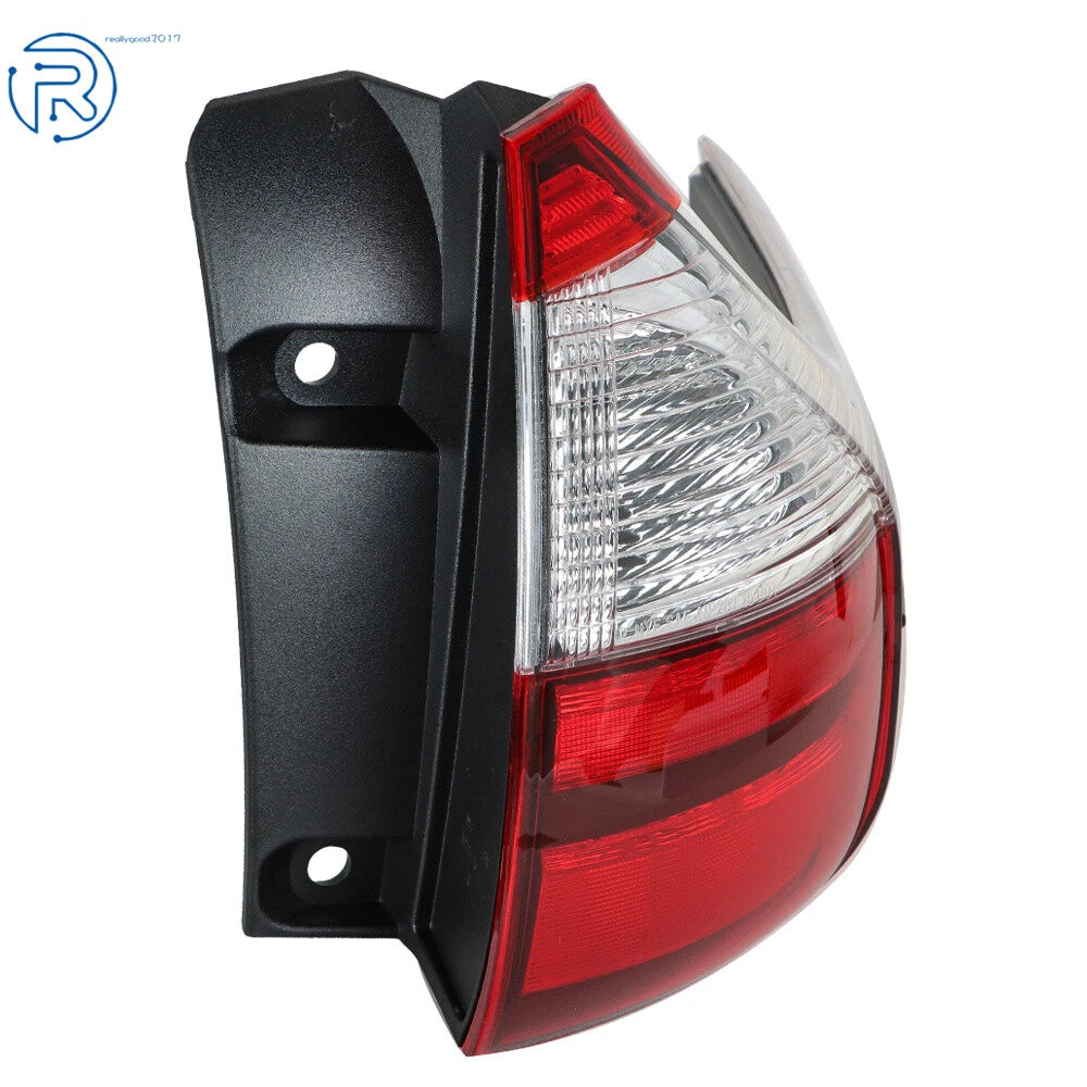 Right Passenger Side Tail Light for Toyota Sienna (2015-2020) Chrome