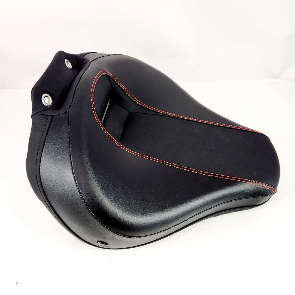Sundowner Solo Seat for Harley-Davidson Breakout (2018–2025) 52000292