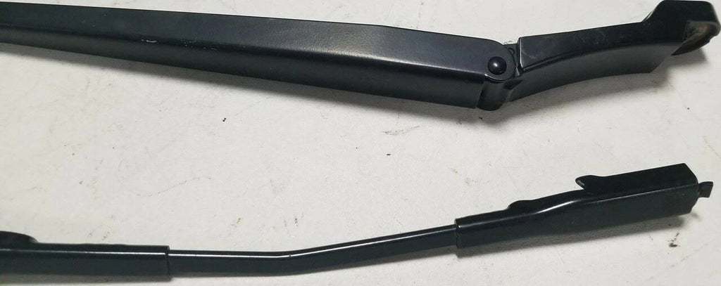 Wiper Arm Set for Lincoln MKS (2009–2012) Ford OEM