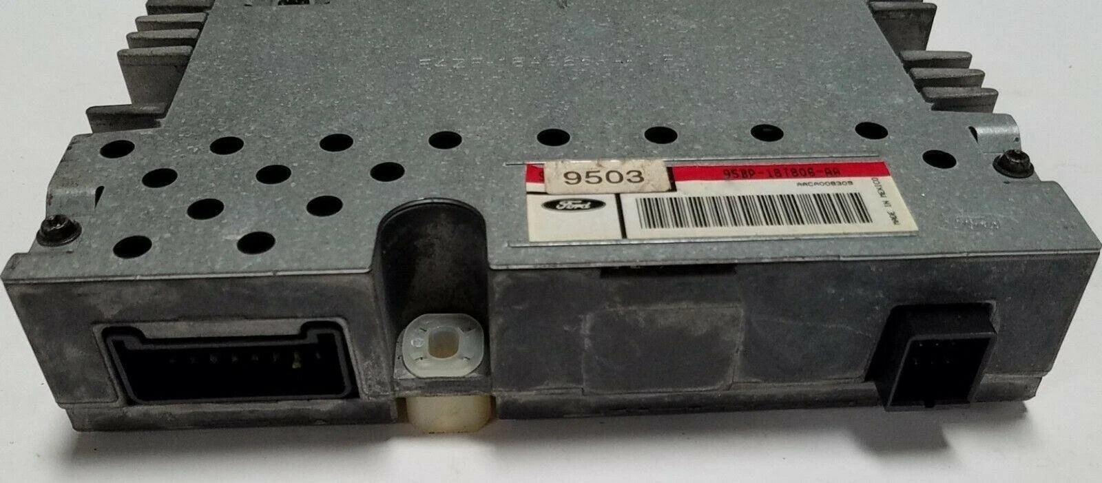 Radio Amplifier for Ford Contour (1995–2000) 95BP-18T806-AA, 95BP-18T806-AB