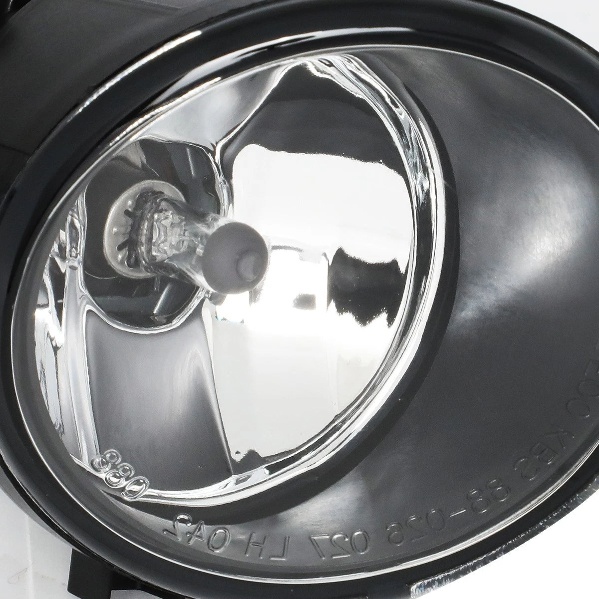 Right Side Fog Light for Nissan Sentra (2004–2006) OE Style