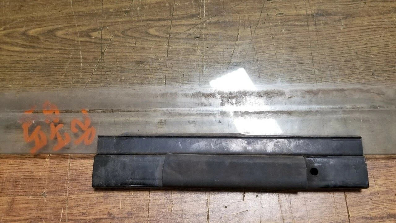 Left Driver Front Door Glass Window for Ford F150 F250 F350 Bronco (1994–1996)