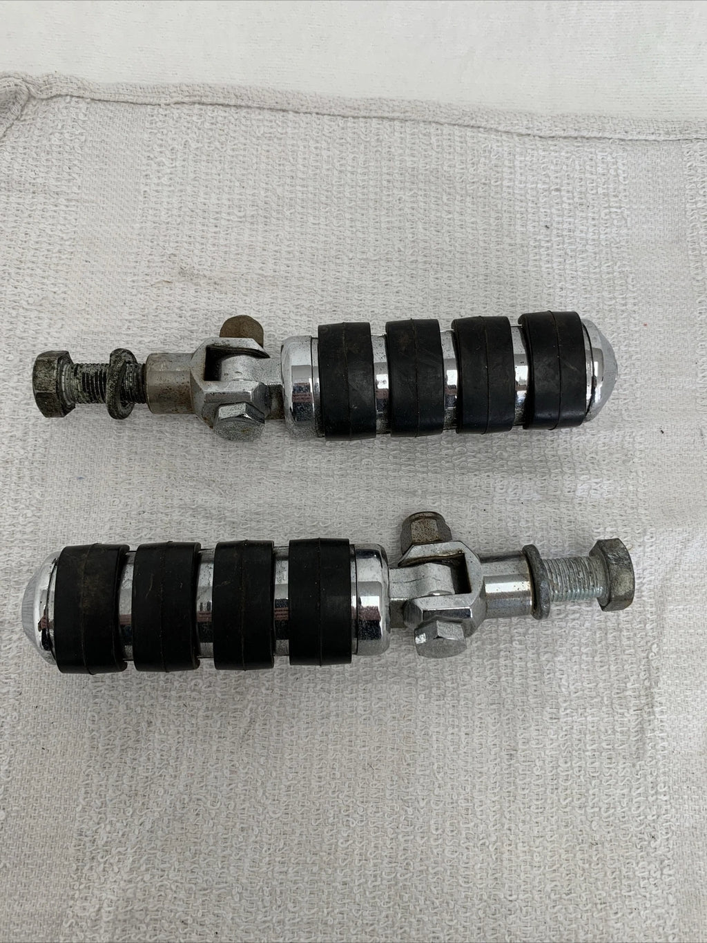 Motorcycle Pegs with Mounts for Harley Davidson Dyna