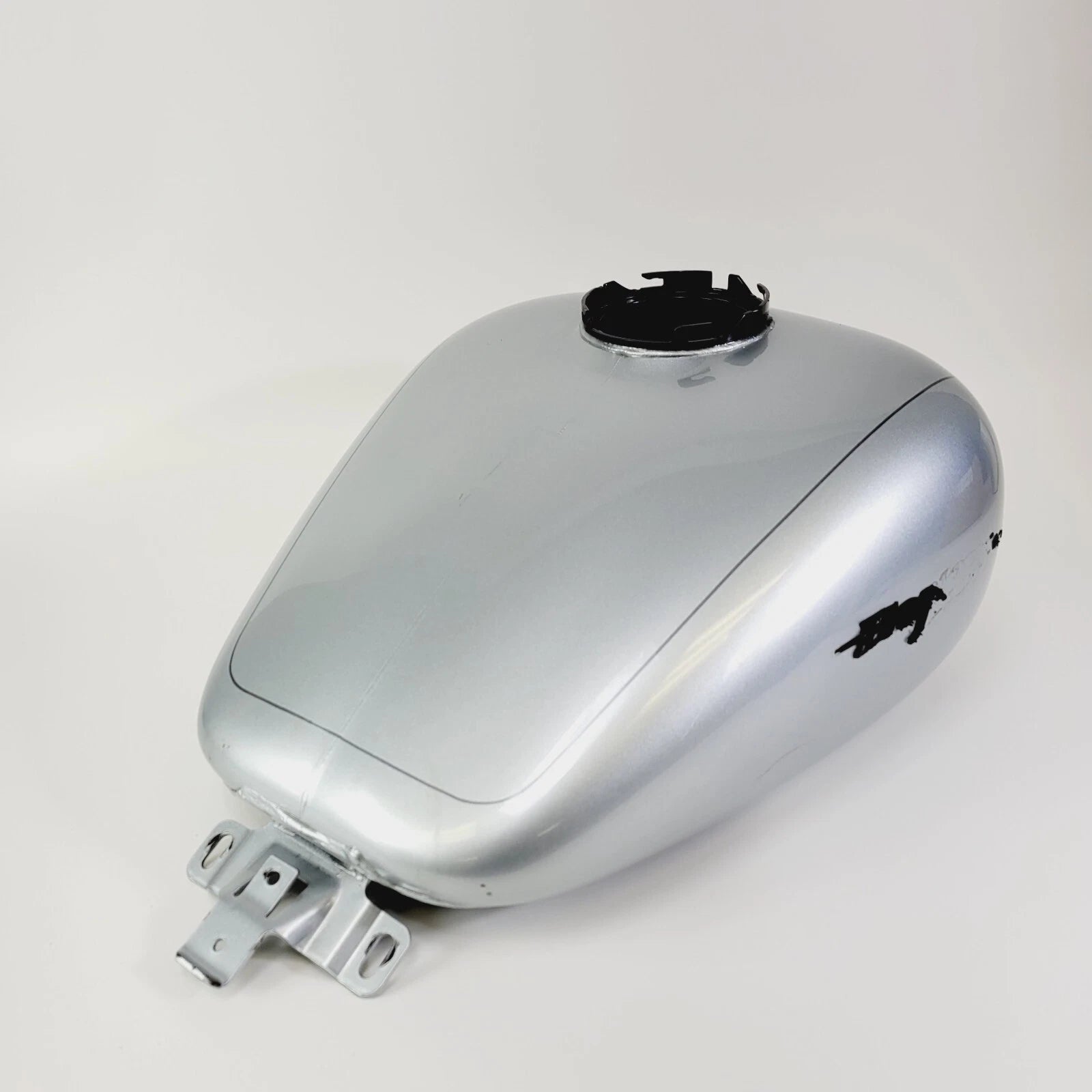 Gas Fuel Tank for Harley Davidson Street Glide (2015) - Brilliant Silver Pearl