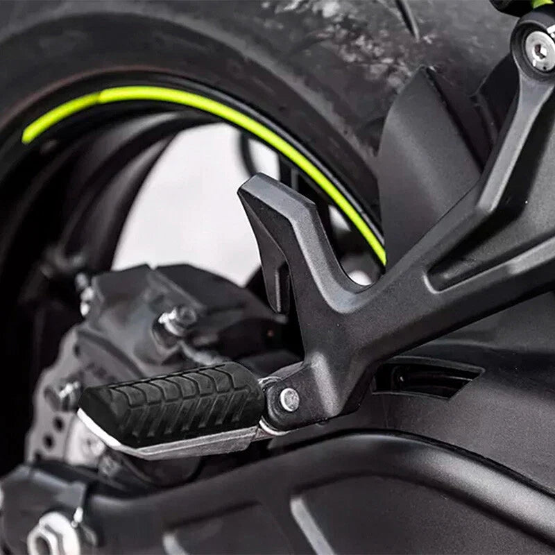 Rear Passenger Footpegs Footrests for Kawasaki Z650 Ninja 650 (2017-2023)
