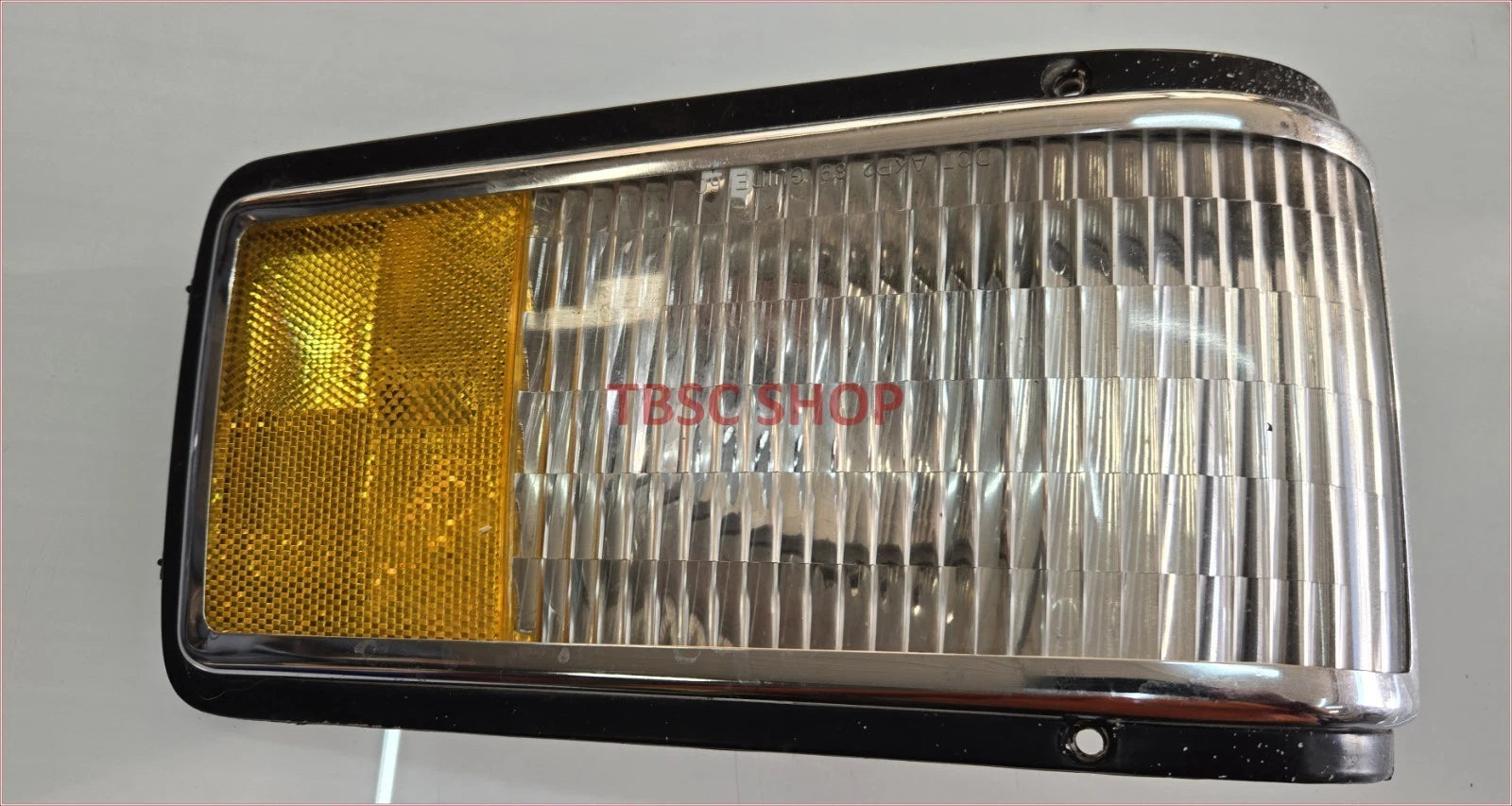 LH Corner Side Marker Turn Signal Lamp for Cadillac Deville Fleetwood (1989–1993) 5975053