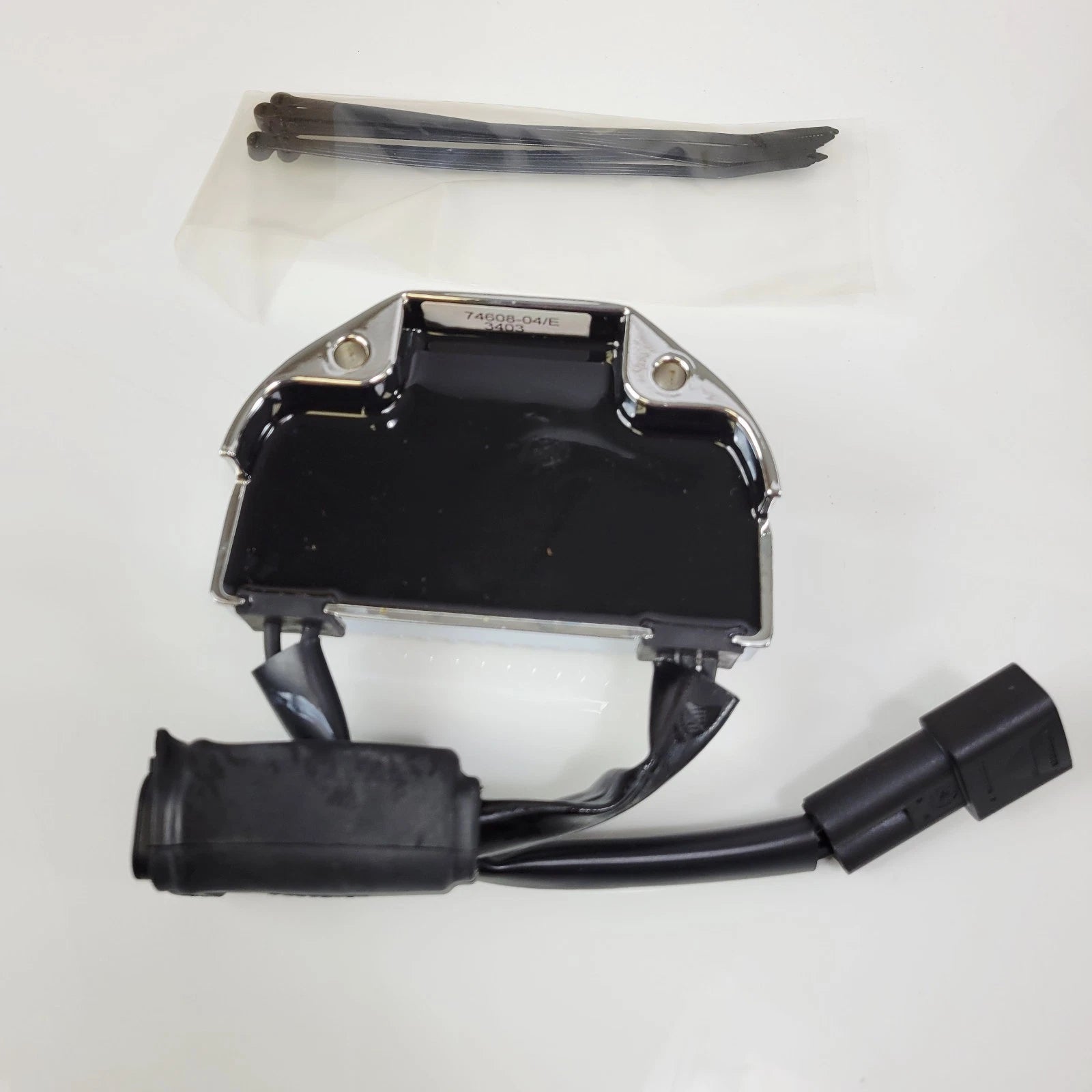 Regulator Chrome for Harley-Davidson FXD (2004–2005) 74561-04