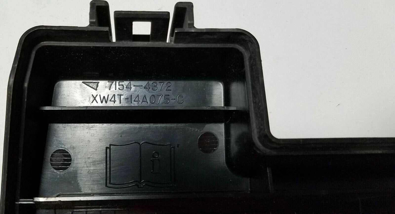Under Hood Fuse Relay Box Cover for Jaguar S-Type (2000–2002) XW4T-14A075-C