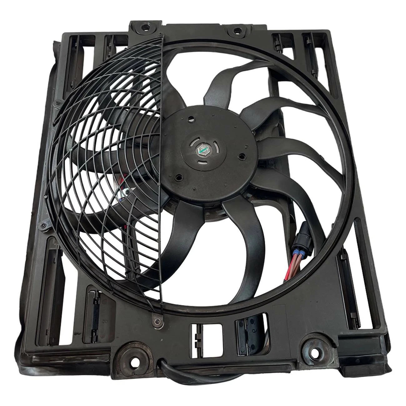 Radiator Cooling Fan Assembly for BMW E38 740i 740iL 750iL (1996–1998)