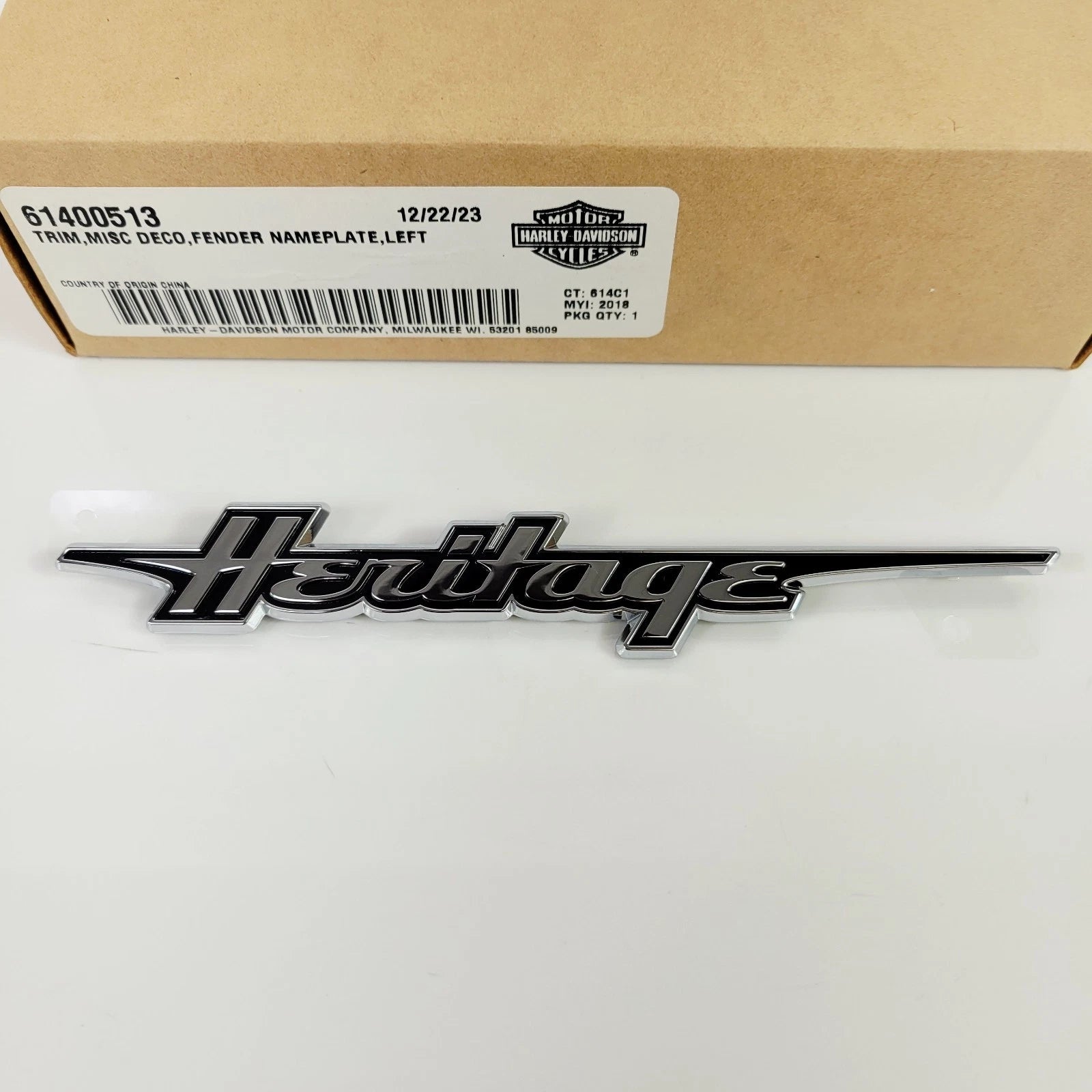Front Fender Emblem LH for Harley-Davidson Heritage Classic (OEM 61400513)