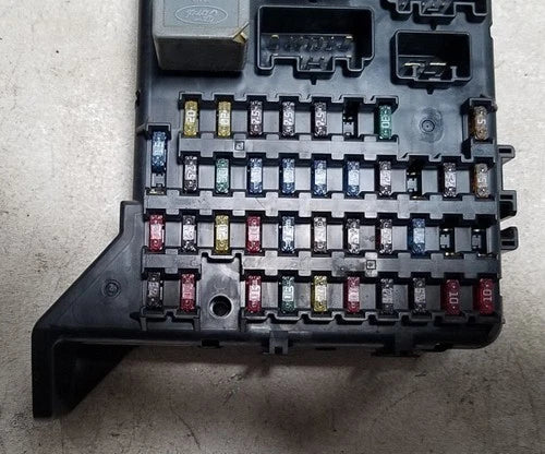 Interior Fuse Block for Jaguar X-Type (2002–2003)