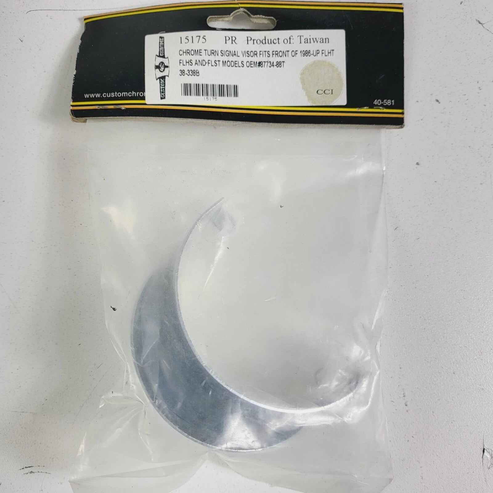 Chrome Turn Signal Visor for Harley Davidson (1986–Present)