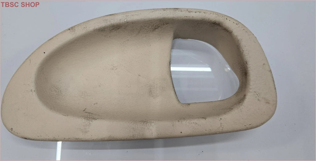 Door Handle Cup for Lincoln Mark VIII (1993–1996) RH Ivory
