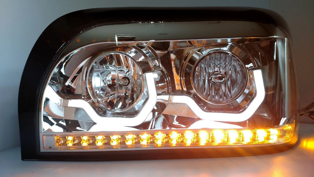 Passenger Chrome Headlight With LED Turn Signal and Bar for Freightliner Century (2008–2017)