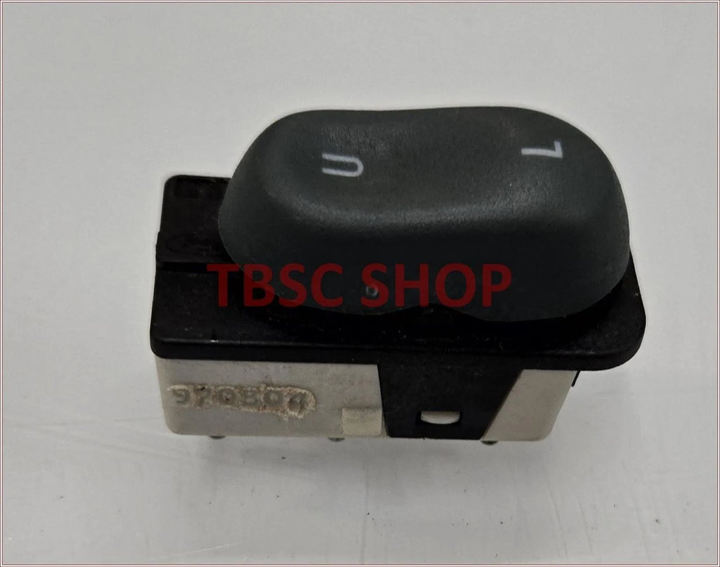Unlock Switch for Ford Crown Victoria/Grand Marquis (1997–2002)