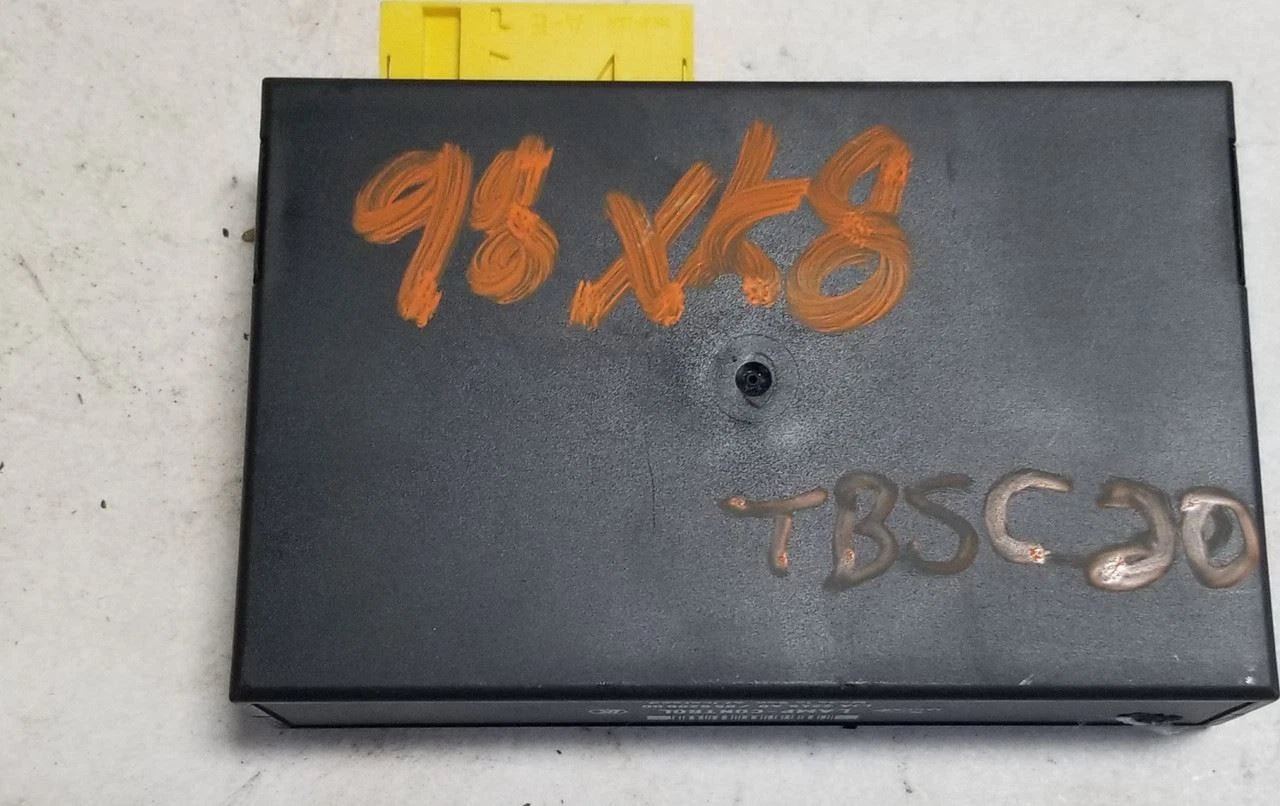 Lamp Control Module for Jaguar X100 XK8 (1997–2002)