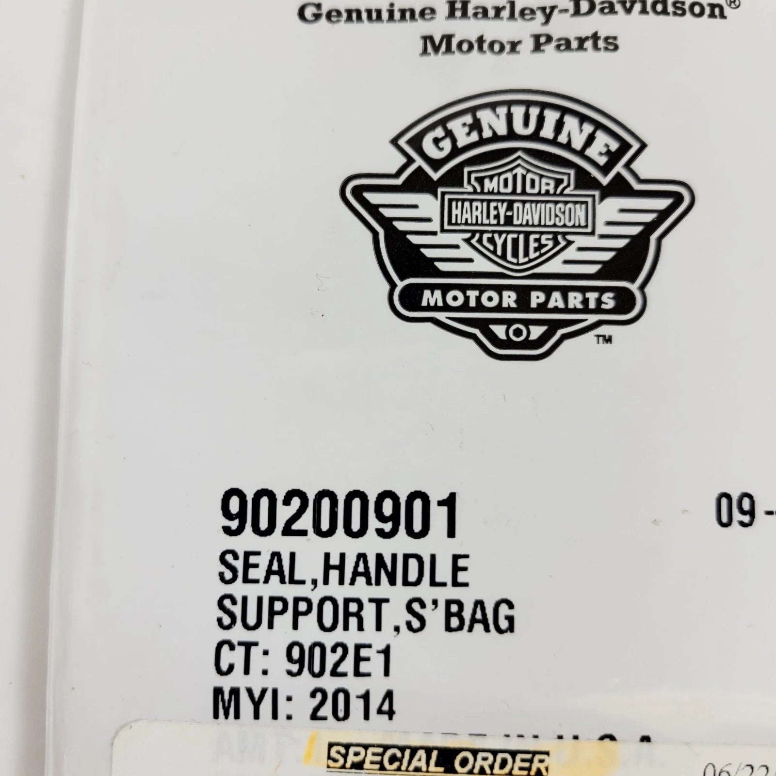 OEM Seal Handle Support Saddlebag for Harley-Davidson