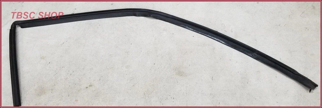Door Upper Rubber Molding for Lincoln Mark VIII (1993–1998) RH Passenger Side