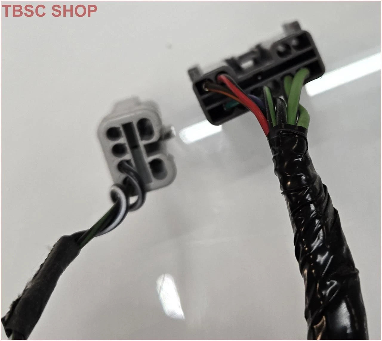 Radio Amp Wire Harness Pigtail for Lincoln Continental (1998–2002)
