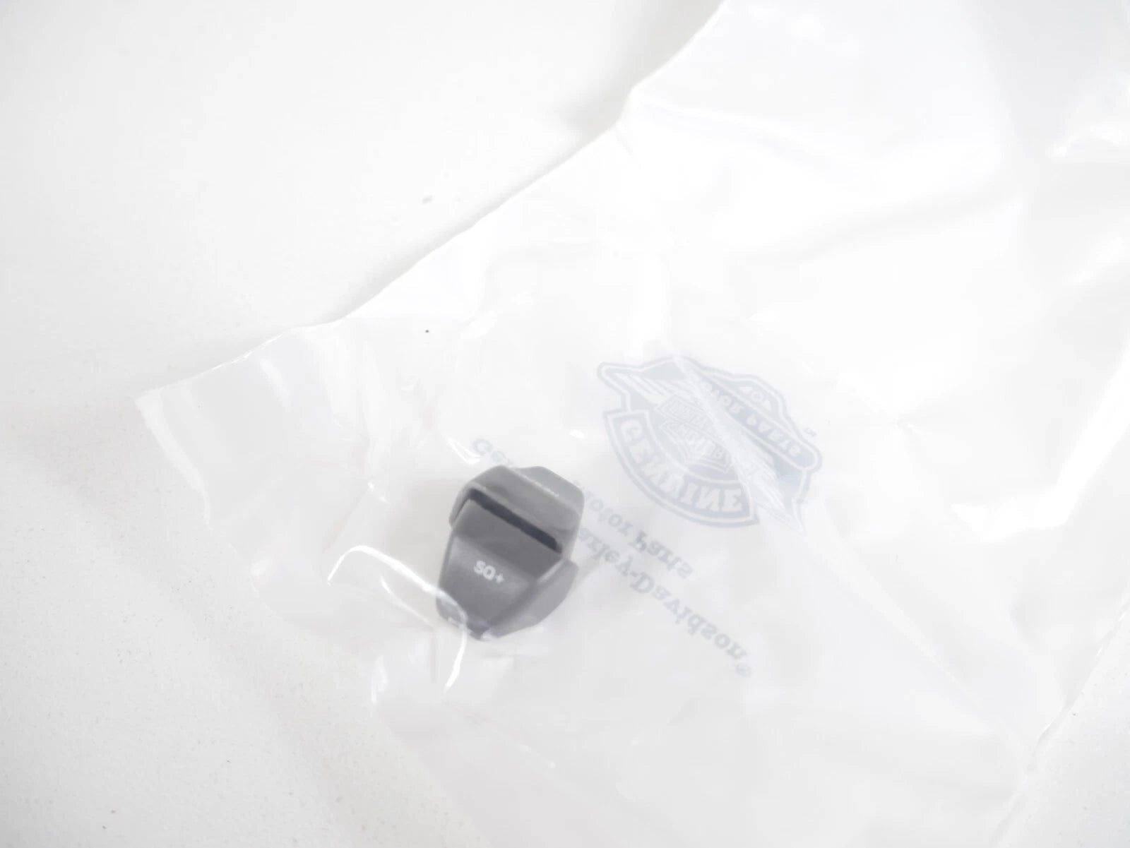 Genuine PTT & Cruise Switch Cover Button for Harley Davidson CVO (2018–2023) 71500494