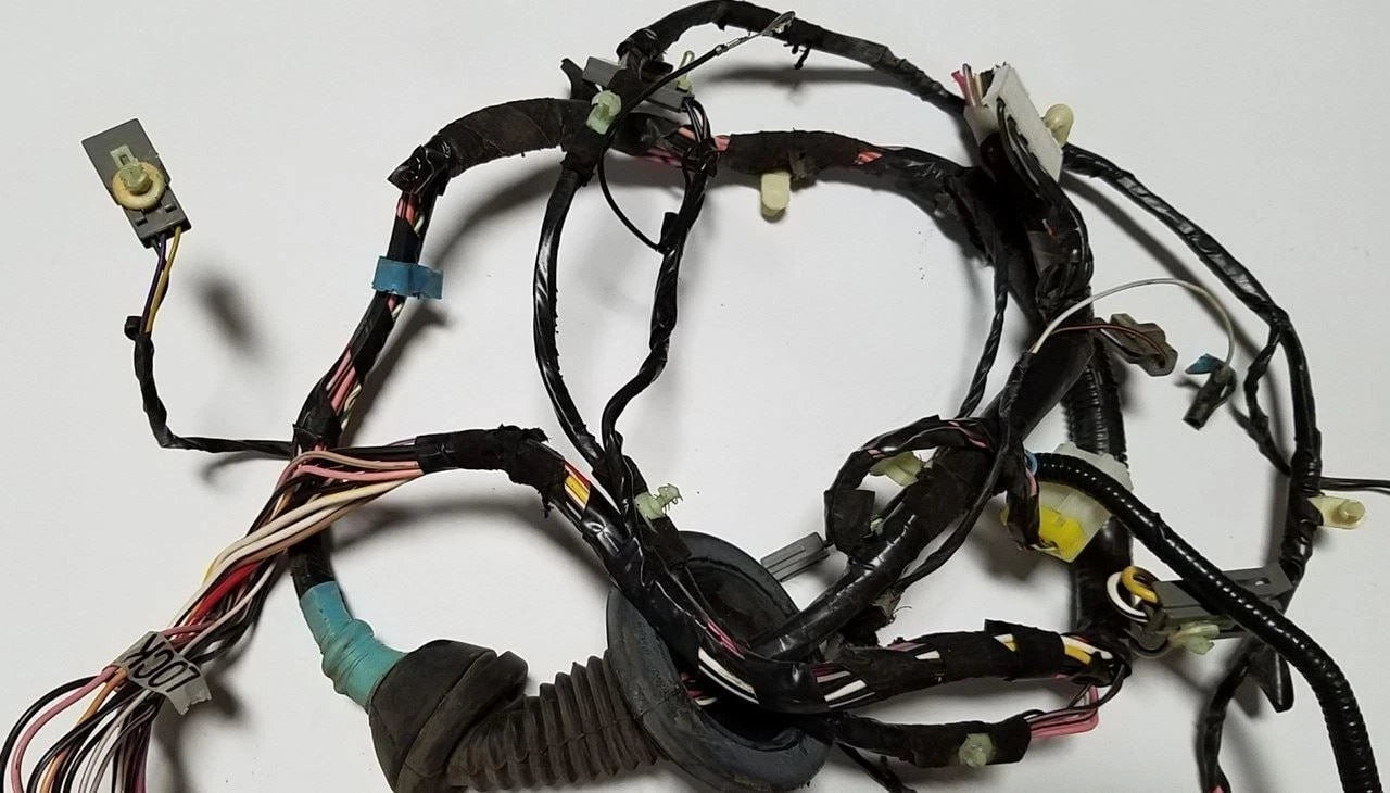 Door Harness Pigtail for Ford Thunderbird Cougar (1994–1997)