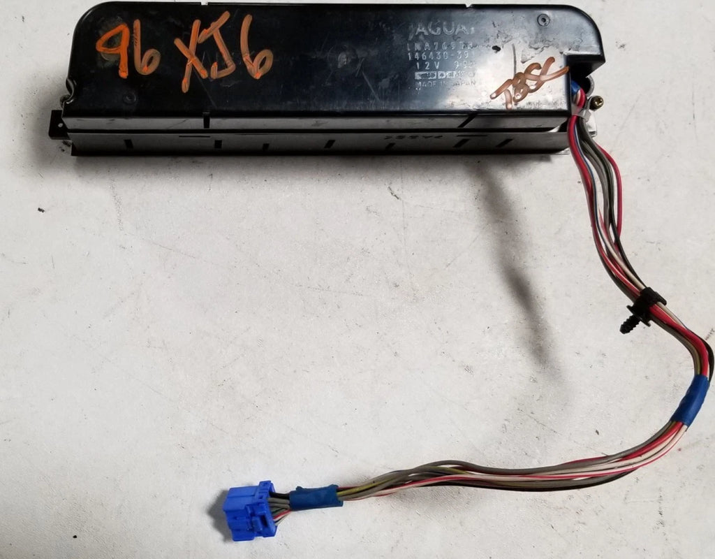 Center Console AC Climate Control for Jaguar XJ6 XJ12 (1995–1997) LNA7690BA